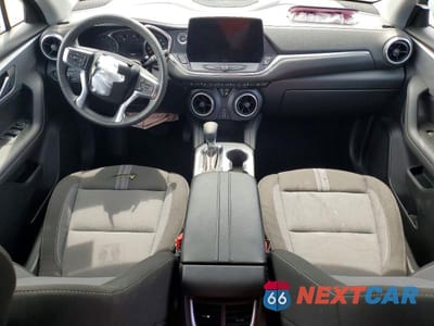 Zdjęcie 8 z 12 samochodu: 2025 CHEVROLET BLAZER 2LT VIN:3GNKBCR45SS269124 - miniatura