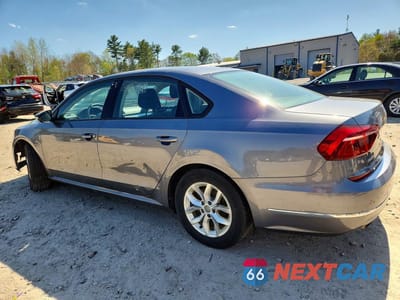Drugie zdjęcie samochodu z przodu: 2018 VOLKSWAGEN PASSAT S VIN:1VWAA7A36JC000598 - miniatura