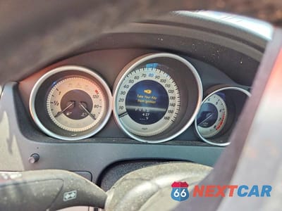 Zdjęcie 9 z 12 samochodu: 2013 MERCEDES-BENZ C 300 4MATIC VIN:WDDGF8AB1DA885469 - miniatura