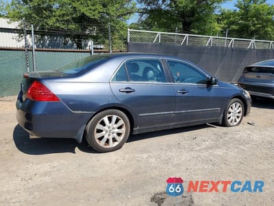 Trzecie zdjęcie samochodu z tyłu: 2007 HONDA ACCORD EX VIN:1HGCM66517A020142 - miniatura