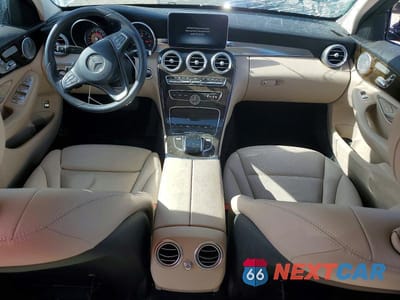 Zdjęcie 8 z 12 samochodu: 2015 MERCEDES-BENZ C 300 4MATIC VIN:55SWF4KB1FU019082 - miniatura