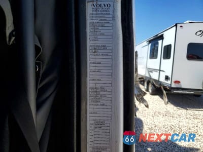 Zdjęcie 10 z 10 samochodu: 2023 VOLVO VN VNL VIN:4V4NC9EH5PN619551 - miniatura