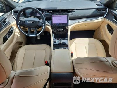 Zdjęcie 8 z 12 samochodu: 2025 JEEP GRAND CHEROKEE LIMITED VIN:1C4RJHBG6SC312838 - miniatura