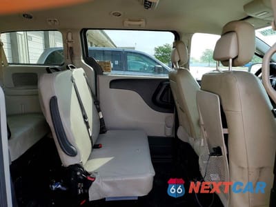 Zdjęcie 11 z 13 samochodu: 2019 DODGE GRAND CARAVAN SE VIN:2C7WDGBG2KR792049 - miniatura