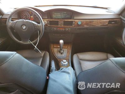 Zdjęcie 8 z 12 samochodu: 2006 BMW 325 I VIN:WBAVB135X6PT10120 - miniatura