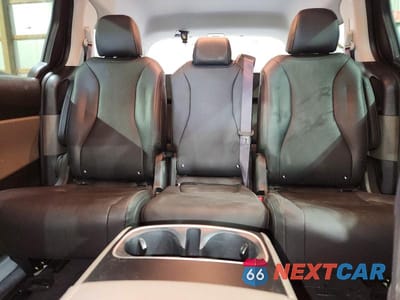 Zdjęcie 10 z 13 samochodu: 2026 KIA CARNIVAL LXS VIN:KNDNB5K36T6584653 - miniatura