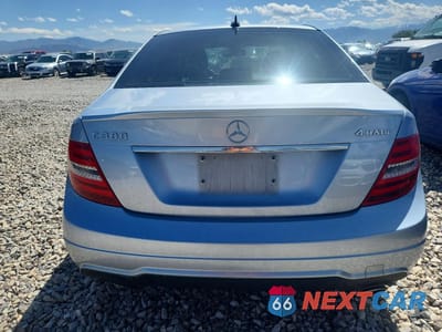 Zdjęcie 6 z 12 samochodu: 2013 MERCEDES-BENZ C 300 4MATIC VIN:WDDGF8AB2DA818430 - miniatura