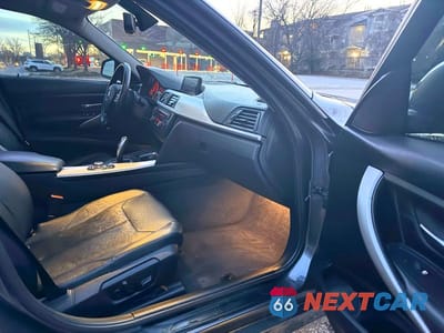 Piąte zdjęcie samochodu w środku: 2012 BMW 328 I SULEV VIN:WBA3C1C54CF430078 - miniatura
