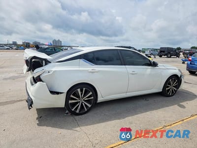 Trzecie zdjęcie samochodu z tyłu: 2020 NISSAN ALTIMA SR VIN:1N4BL4CV3LC132063 - miniatura