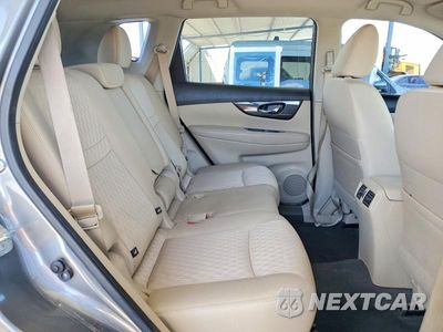 Zdjęcie 11 z 13 samochodu: 2017 NISSAN ROGUE VIN:JN8AT2MT4HW148497 - miniatura