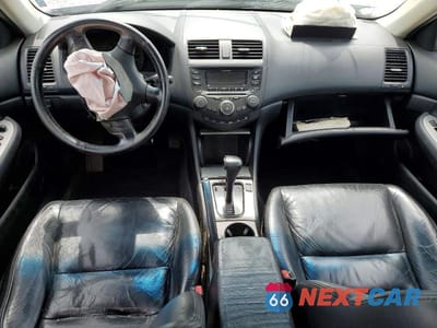 Zdjęcie 8 z 12 samochodu: 2003 HONDA ACCORD EX VIN:1HGCM66503A009479 - miniatura