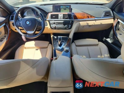 Zdjęcie 8 z 13 samochodu: 2018 BMW 330 XI VIN:WBA8D9C57JEM33061 - miniatura