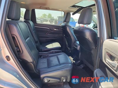 Zdjęcie 11 z 13 samochodu: 2015 TOYOTA HIGHLANDER LIMITED VIN:5TDDKRFH5FS222973 - miniatura