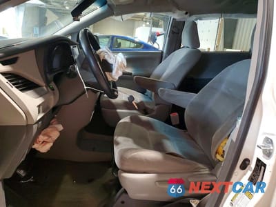 Zdjęcie 7 z 13 samochodu: 2017 TOYOTA SIENNA L 7-PASSENGER VIN:5TDZZ3DC9HS826826 - miniatura