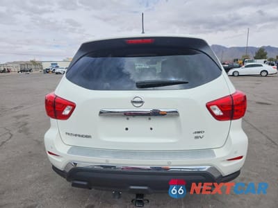 Zdjęcie 6 z 13 samochodu: 2018 NISSAN PATHFINDER SV VIN:5N1DR2MM5JC626946 - miniatura