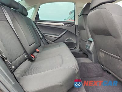 Zdjęcie 10 z 13 samochodu: 2012 VOLKSWAGEN PASSAT S VIN:1VWAP7A34CC026442 - miniatura