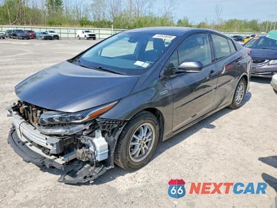 2017 TOYOTA PRIUS PRIME PREMIUM JTDKARFP4H3027761 - główne zdjęcie licytacji z USA - miniatura