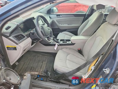 Zdjęcie 7 z 12 samochodu: 2016 HYUNDAI SONATA HYBRID SE VIN:KMHE24L16GA035315 - miniatura