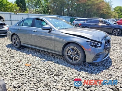 Czwarte zdjęcie samochodu z boku: 2023 MERCEDES-BENZ E 350 4MATIC VIN:W1KZF8EB1PB165607 - miniatura