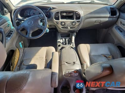 Zdjęcie 8 z 12 samochodu: 2001 TOYOTA SEQUOIA LIMITED VIN:5TDBT48A71S038098 - miniatura