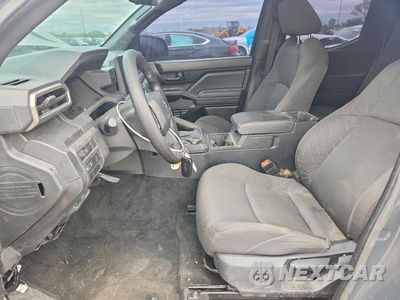 Zdjęcie 7 z 12 samochodu: 2024 TOYOTA TACOMA SR VIN:3TYLD5KN9RT007888 - miniatura