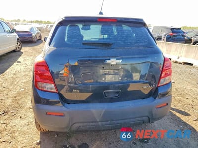 Zdjęcie 6 z 12 samochodu: 2015 CHEVROLET TRAX LS VIN:KL7CJKSB7FB257820 - miniatura