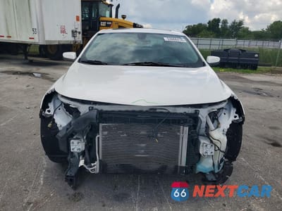 Piąte zdjęcie samochodu w środku: 2020 CHEVROLET MALIBU PREMIER VIN:1G1ZE5SX3LF008605 - miniatura