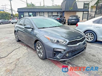 2021 KIA FORTE LXS 3KPF24AD7ME316523 - główne zdjęcie licytacji z USA - miniatura