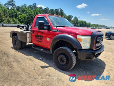 Czwarte zdjęcie samochodu z boku: 2014 FORD F550 SUPER DUTY VIN:1FDUF5HTXEEA13811 - miniatura