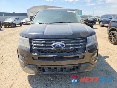 Piąte zdjęcie samochodu w środku: 2017 FORD EXPLORER POLICE INTERCEPTOR VIN:1FM5K8AR6HGD25536 - miniatura