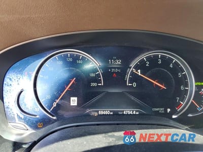 Zdjęcie 9 z 12 samochodu: 2018 BMW 540 VIN:WBAJE5C57JWA93012 - miniatura