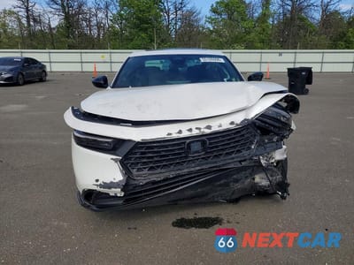 Piąte zdjęcie samochodu w środku: 2025 HONDA ACCORD HYBRID SPORT-L VIN:1HGCY2F78SA001904 - miniatura