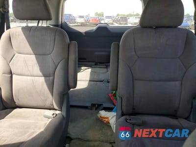 Zdjęcie 10 z 13 samochodu: 2006 HONDA ODYSSEY EX VIN:5FNRL38486B051764 - miniatura
