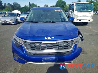 Piąte zdjęcie samochodu w środku: 2022 KIA SELTOS LX VIN:KNDEPCAA0N7250850 - miniatura