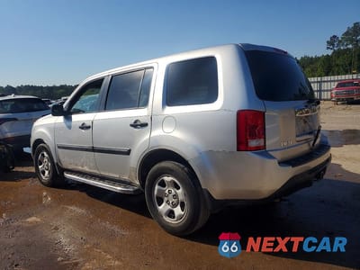 Drugie zdjęcie samochodu z przodu: 2011 HONDA PILOT LX VIN:5FNYF3H20BB056744 - miniatura