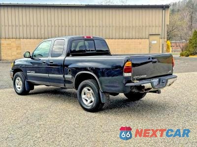 Trzecie zdjęcie samochodu z tyłu: 2001 TOYOTA TUNDRA SR5 VIN:5TBRT34181S200036 - miniatura