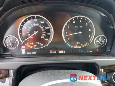 Zdjęcie 9 z 14 samochodu: 2015 BMW X5 XDRIVE35I VIN:5UXKR0C52F0P02687 - miniatura