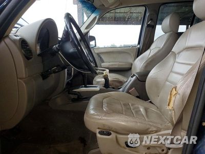 Zdjęcie 7 z 13 samochodu: 2004 JEEP LIBERTY LIMITED VIN:1J4GL58K54W139174 - miniatura
