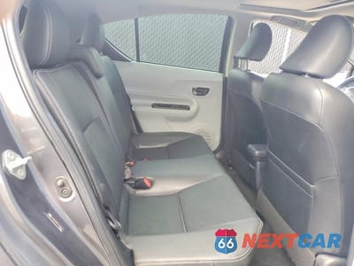 Zdjęcie 10 z 13 samochodu: 2012 TOYOTA PRIUS C FOUR VIN:JTDKDTB37C1005961 - miniatura