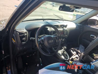 Zdjęcie 8 z 12 samochodu: 2014 KIA SOUL BASE VIN:KNDJN2A23E7071113 - miniatura