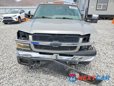 Piąte zdjęcie samochodu w środku: 2003 CHEVROLET SILVERADO K1500 HEAVY DUTY VIN:1GCGK13U93F229629 - miniatura