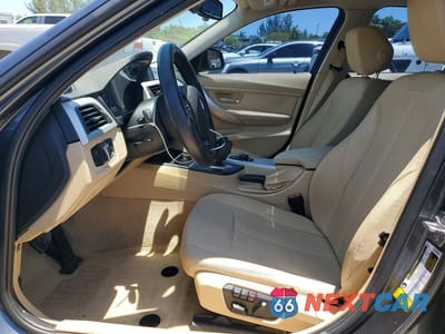 Zdjęcie 7 z 12 samochodu: 2013 BMW 328 I VIN:WBA3A5G53DNP22450 - miniatura