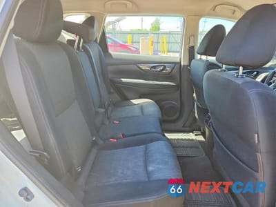 Zdjęcie 11 z 13 samochodu: 2017 NISSAN ROGUE S VIN:JN8AT2MVXHW024932 - miniatura
