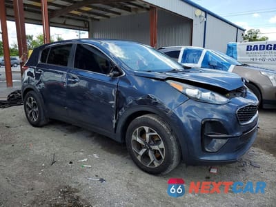 Czwarte zdjęcie samochodu z boku: 2020 KIA SPORTAGE LX VIN:KNDPM3AC6L7793975 - miniatura
