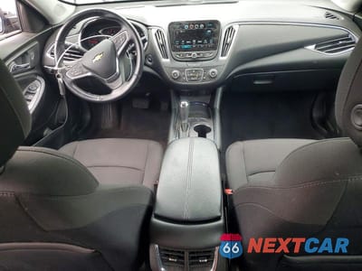 Zdjęcie 8 z 13 samochodu: 2018 CHEVROLET MALIBU LT VIN:1G1ZD5ST3JF216576 - miniatura