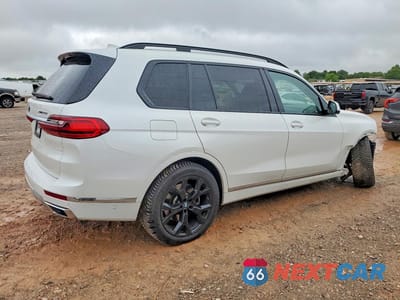Trzecie zdjęcie samochodu z tyłu: 2022 BMW X7 XDRIVE40I VIN:5UXCW2C02N9J84393 - miniatura