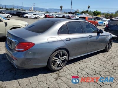Trzecie zdjęcie samochodu z tyłu: 2019 MERCEDES-BENZ E 300 VIN:WDDZF4JB3KA631096 - miniatura
