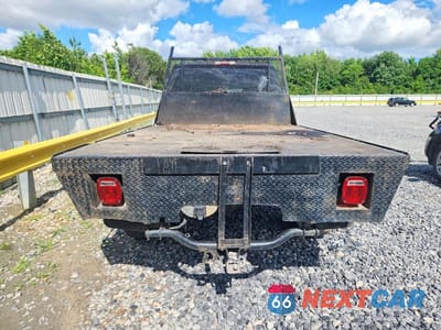 Zdjęcie 6 z 12 samochodu: 2001 CHEVROLET SILVERADO K2500 HEAVY DUTY VIN:1GCHK23G21F202466 - miniatura