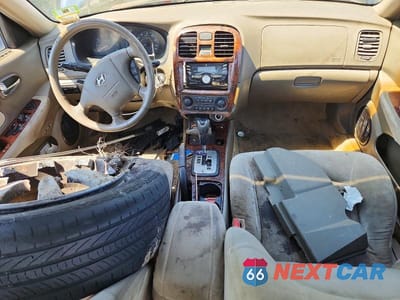 Zdjęcie 8 z 13 samochodu: 2004 HYUNDAI SONATA GLS VIN:KMHWF35H74A003871 - miniatura