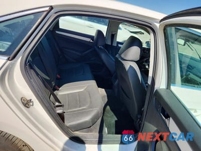Zdjęcie 10 z 12 samochodu: 2012 VOLKSWAGEN PASSAT SE VIN:1VWBP7A3XCC084205 - miniatura